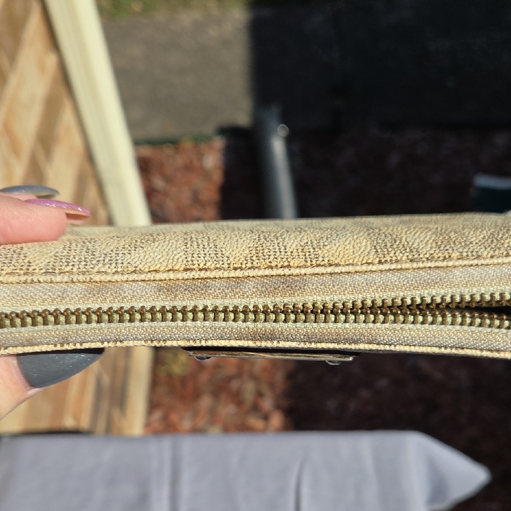 Michael Kors Textured Tan Wallet - Picture 7 of 12